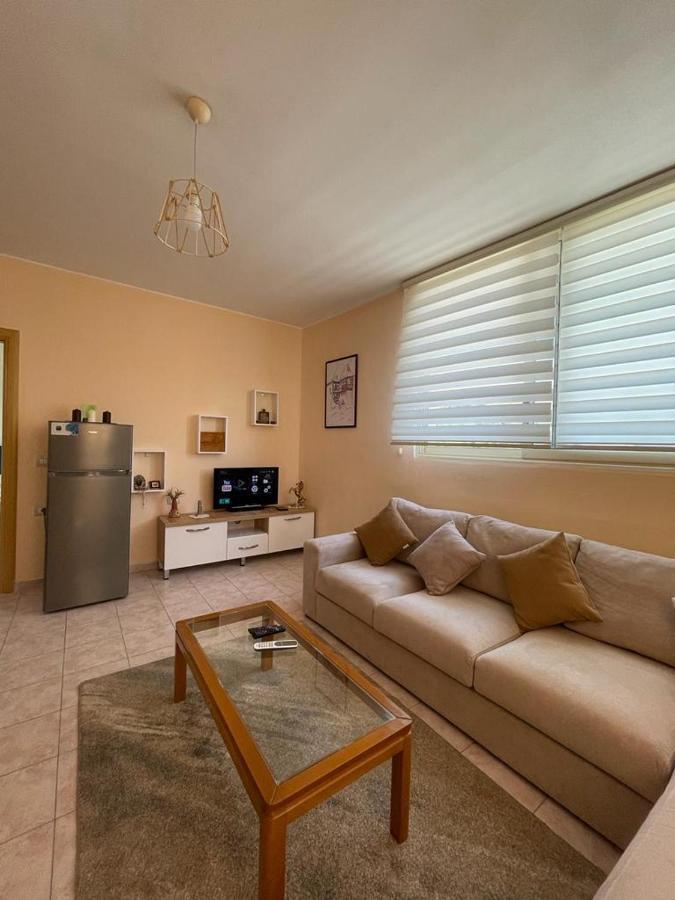 Lisus Apartment Vlorë Buitenkant foto